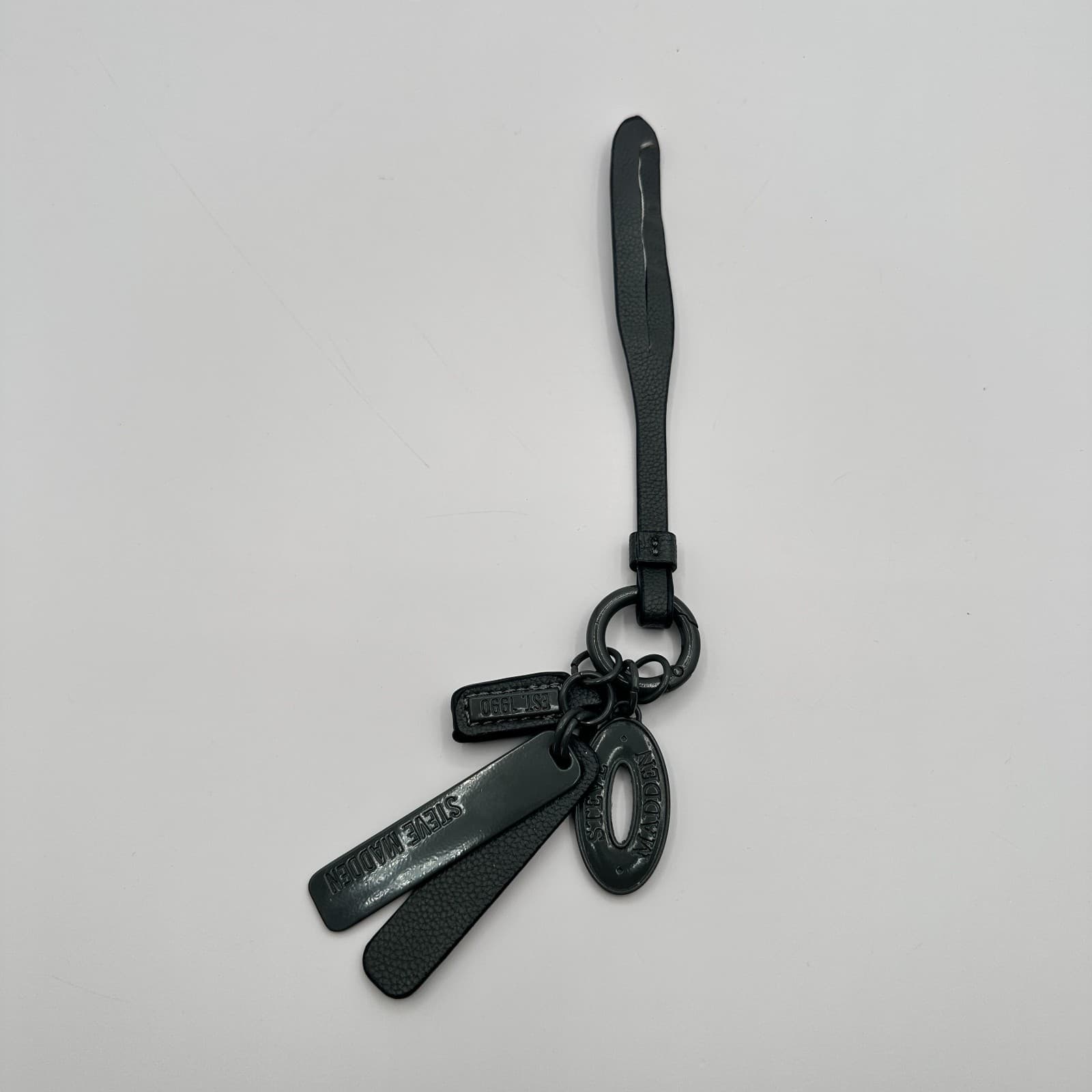 Vintage 90s Steve Madden Strap Keychain Black Faux Leather Fashion Accessory Y2K - Thumbnail 2