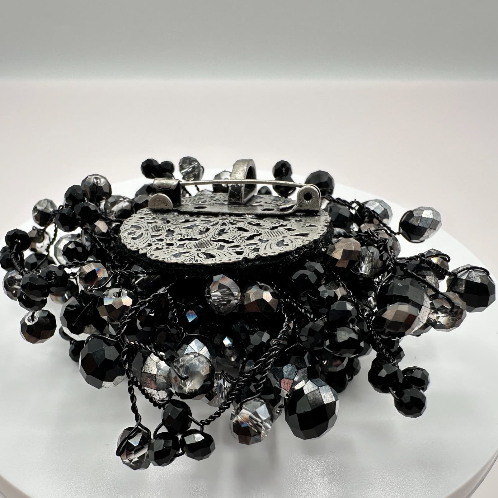 Vintage 90s Black Glass Beaded Cluster Brooch Pin Silver Tone Statement Jewelry - Thumbnail 5