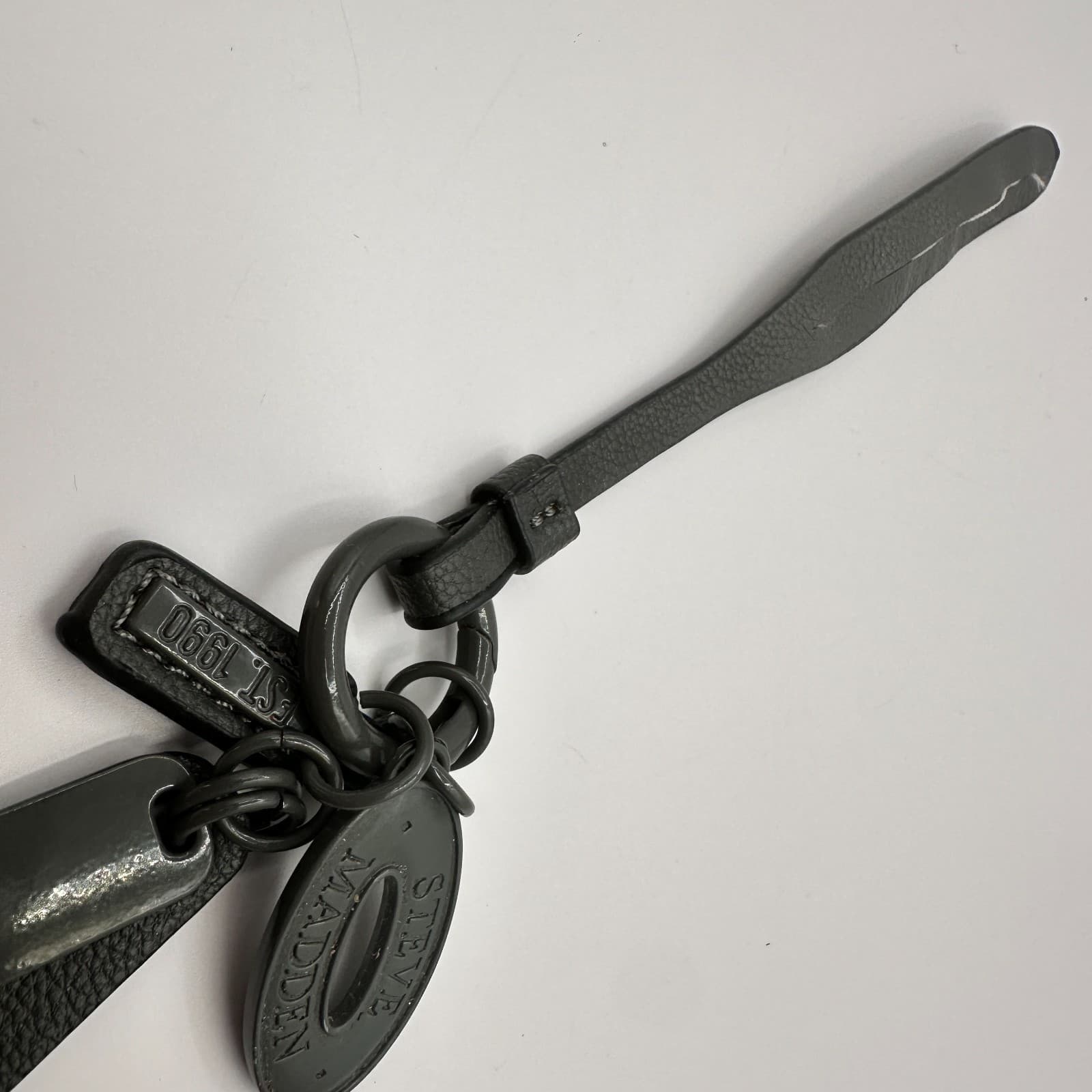Vintage 90s Steve Madden Strap Keychain Black Faux Leather Fashion Accessory Y2K - Thumbnail 6