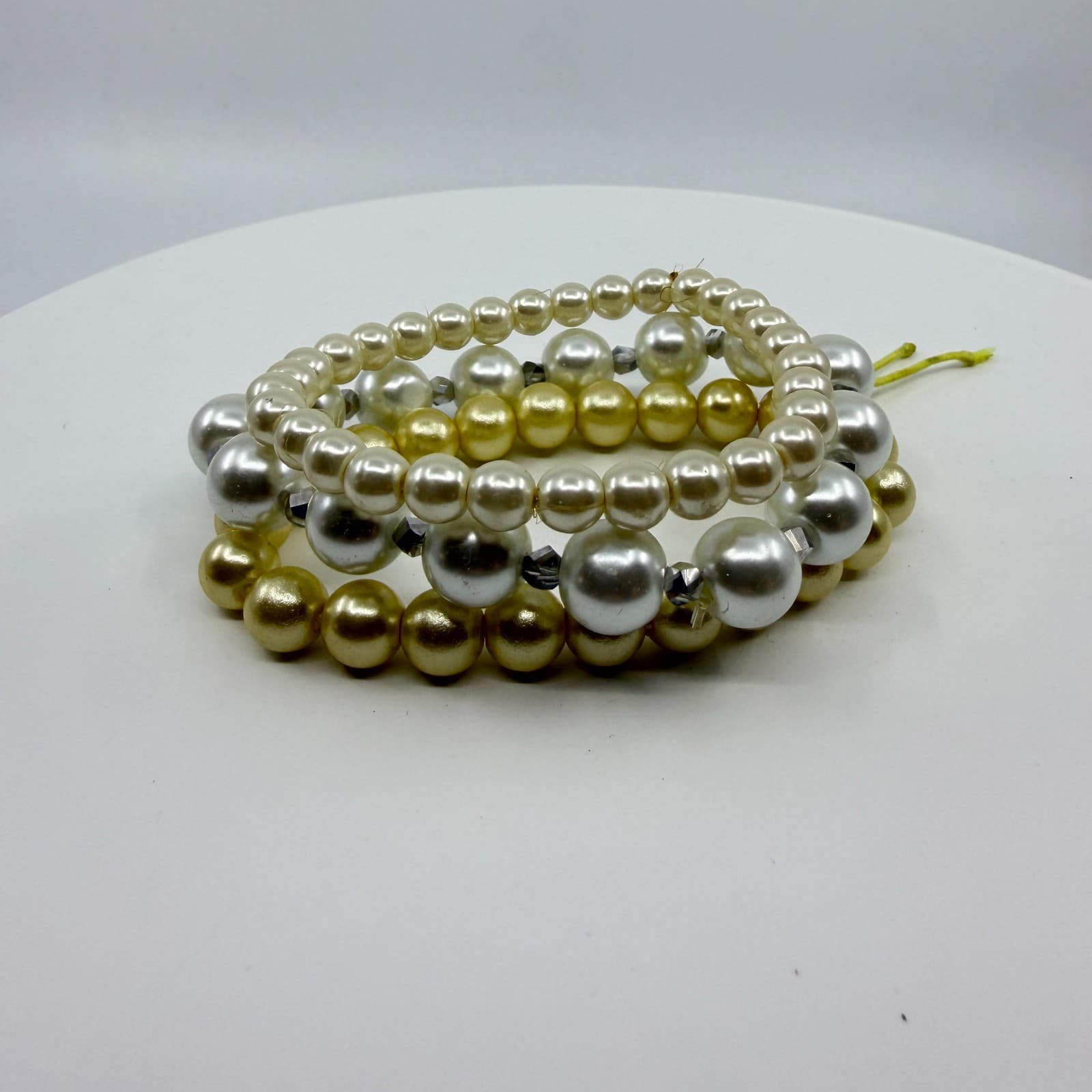 3 Pc Faux Pearl Stackable Bracelet Gold Tone White Stretch Layered Jewelry Set - Thumbnail 3