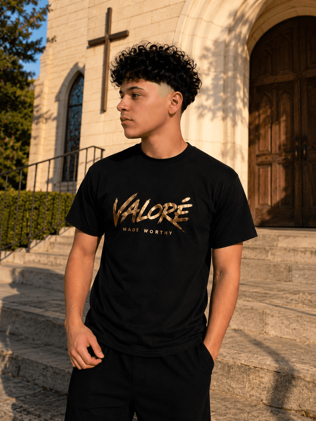 Black & Gold Edition - Thumbnail 3