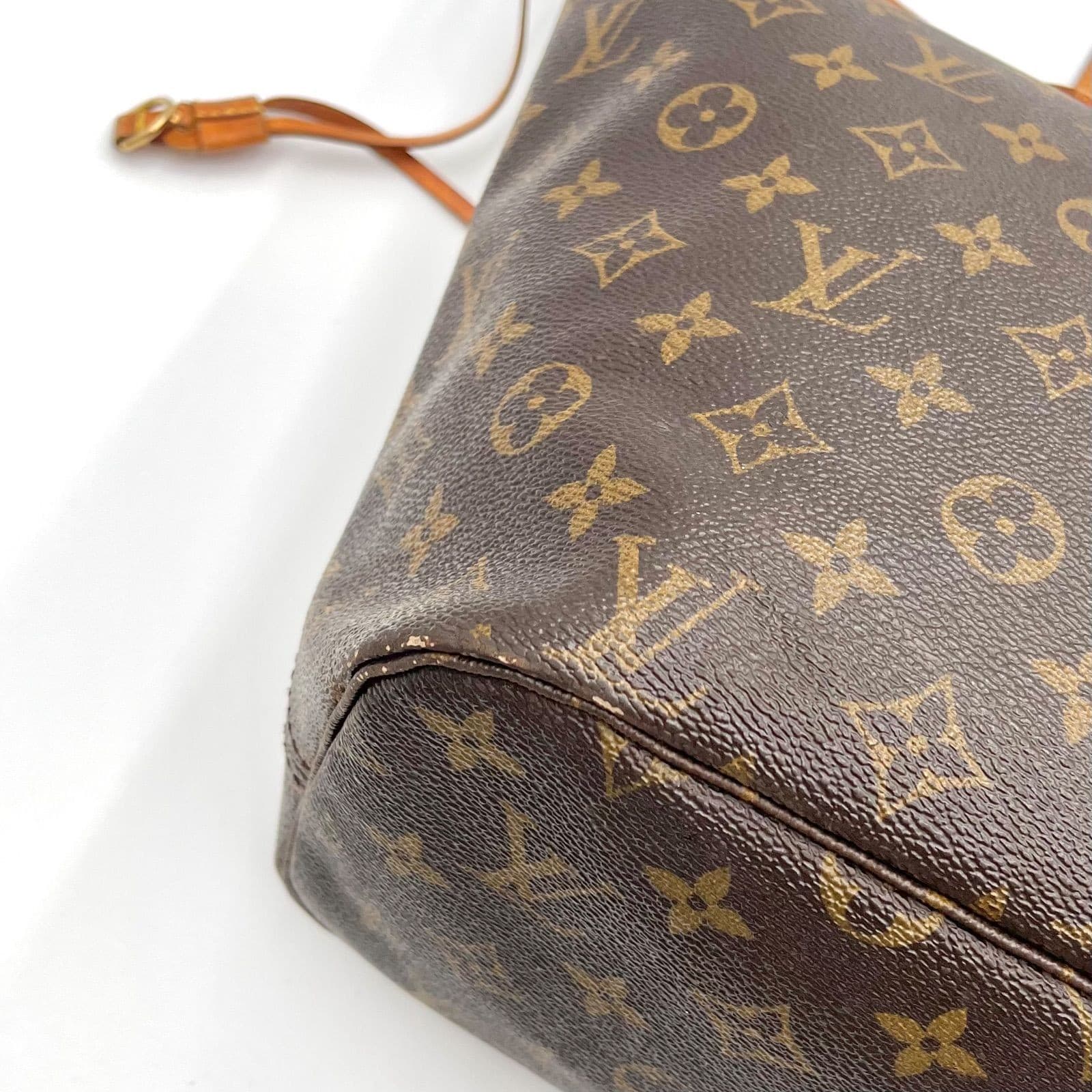Louis Vuitton Neverfull MM Monogram Tote Bag - Thumbnail 14