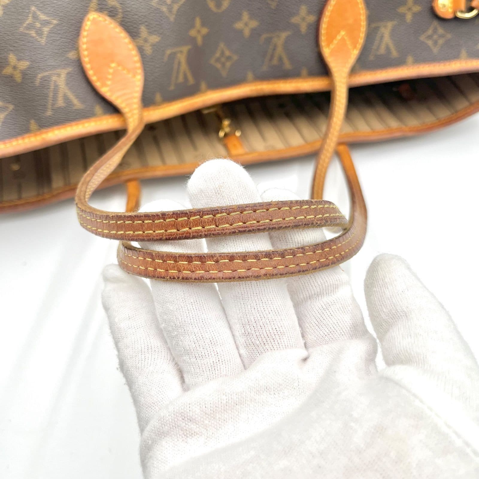Louis Vuitton Neverfull MM Monogram Tote Bag - Thumbnail 17