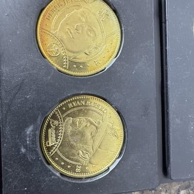 MLB Baseball Gold Tone Coin Lot 13 Players Derek Jeter Cal Ripken Jr Set - Thumbnail 4
