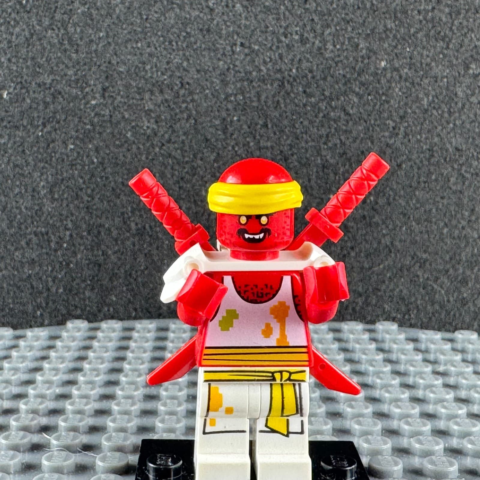 Retired Lego Ninjago Minifigure NJO0587 Sushimi W/ Accessories - Thumbnail 2