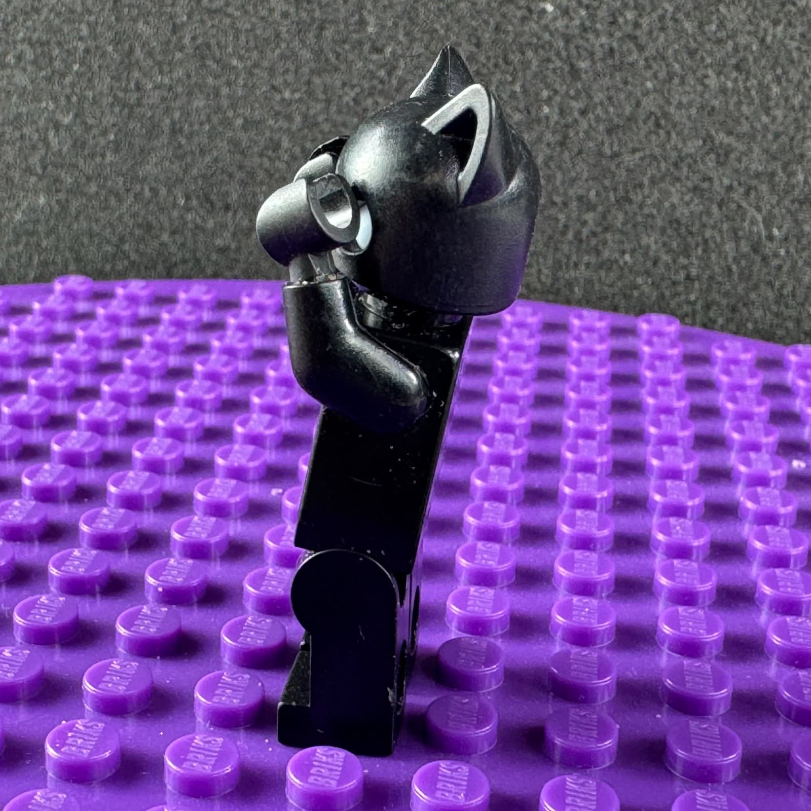 Retired Lego DC Super Heroes Catwoman Minifigure sh0243 76061 Batman DC - Thumbnail 6