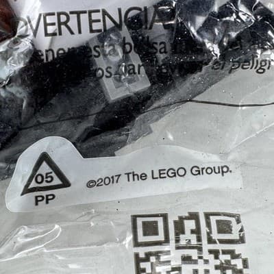 Retired LEGO Parts Bag 11 Multicolor Bricks Elements 2017 New Sealed Pieces Lot - Thumbnail 2