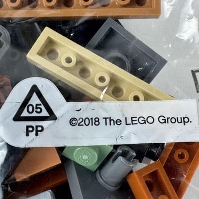 Retired LEGO Mixed Bricks Technic Parts 2018 Multicolor Pieces Lot Bag - Thumbnail 2