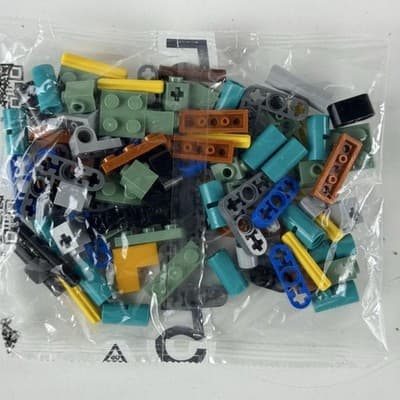 Retired LEGO Technic Parts Assorted Multicolor Connectors Axles Pins New 2018 - Thumbnail 3