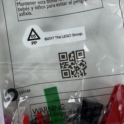 Retired LEGO Parts Bag 5 Assorted Bricks Pieces 2017 Replacement Sealed - Thumbnail 2