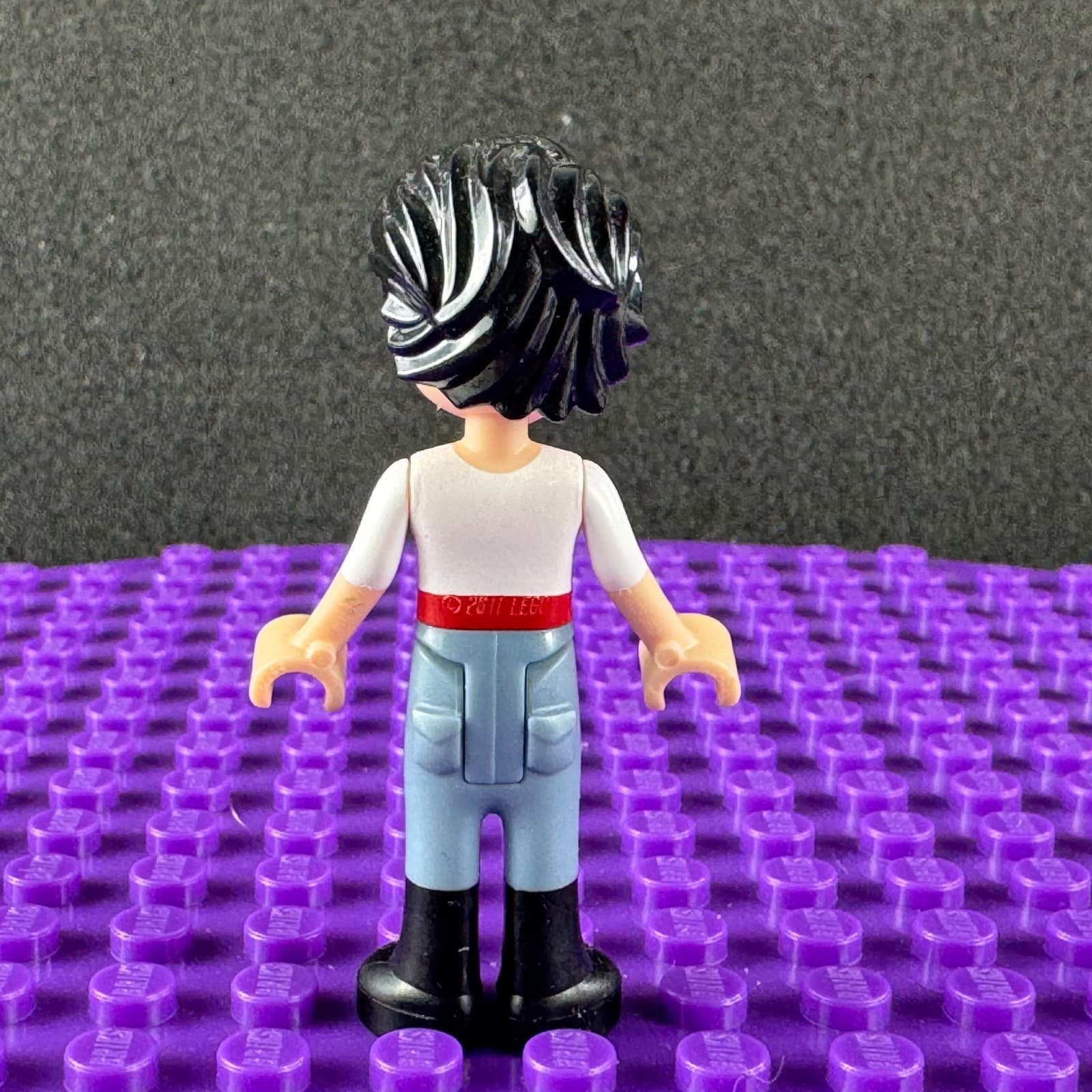 Retired Lego Prince Eric from Disney's The Little Mermaid DP005 - Thumbnail 5