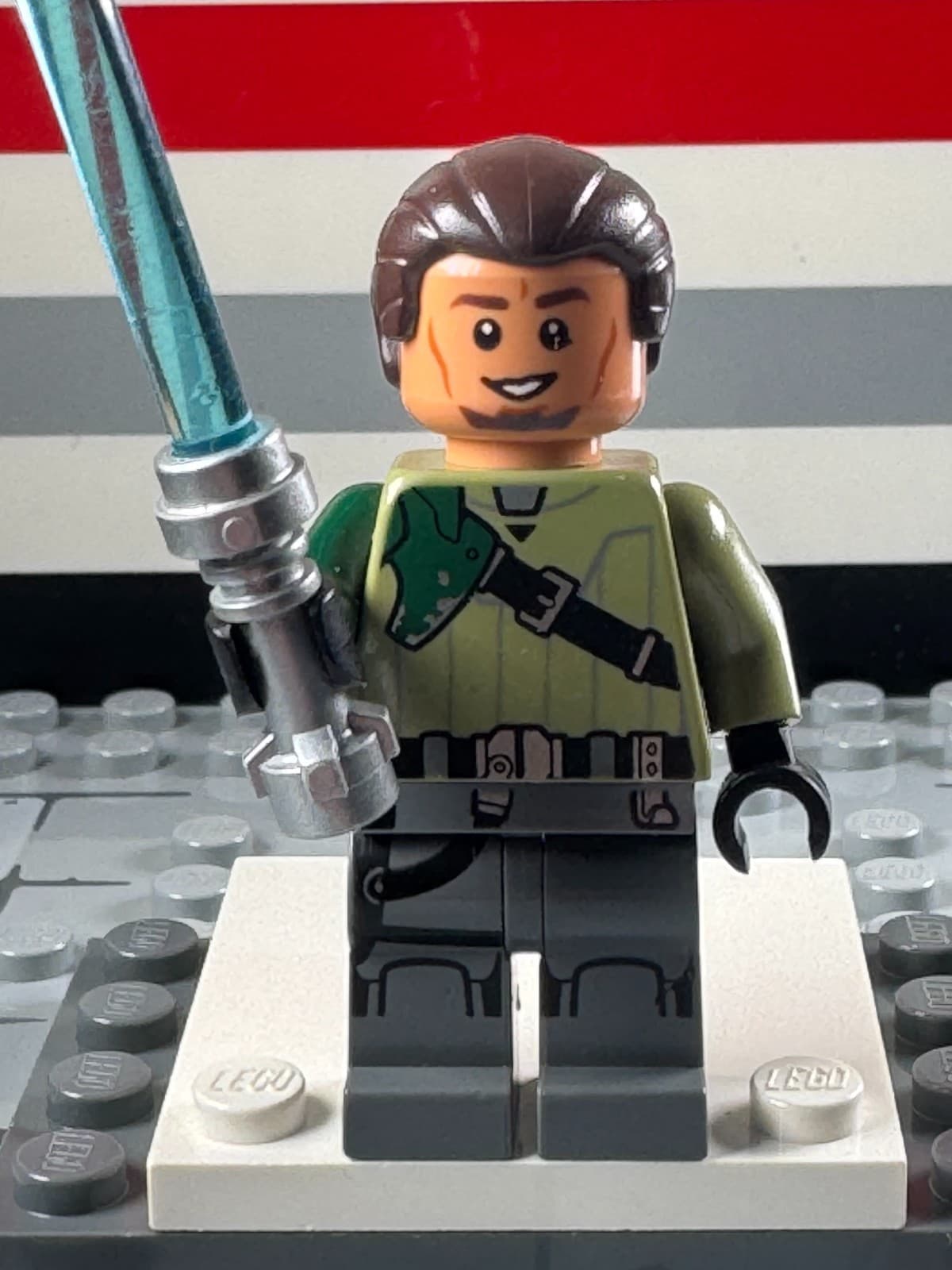 LEGO Star Wars Kanan Jarrus Minifigure sw0602 Rebels Dark Brown Hair Retired - Thumbnail 8