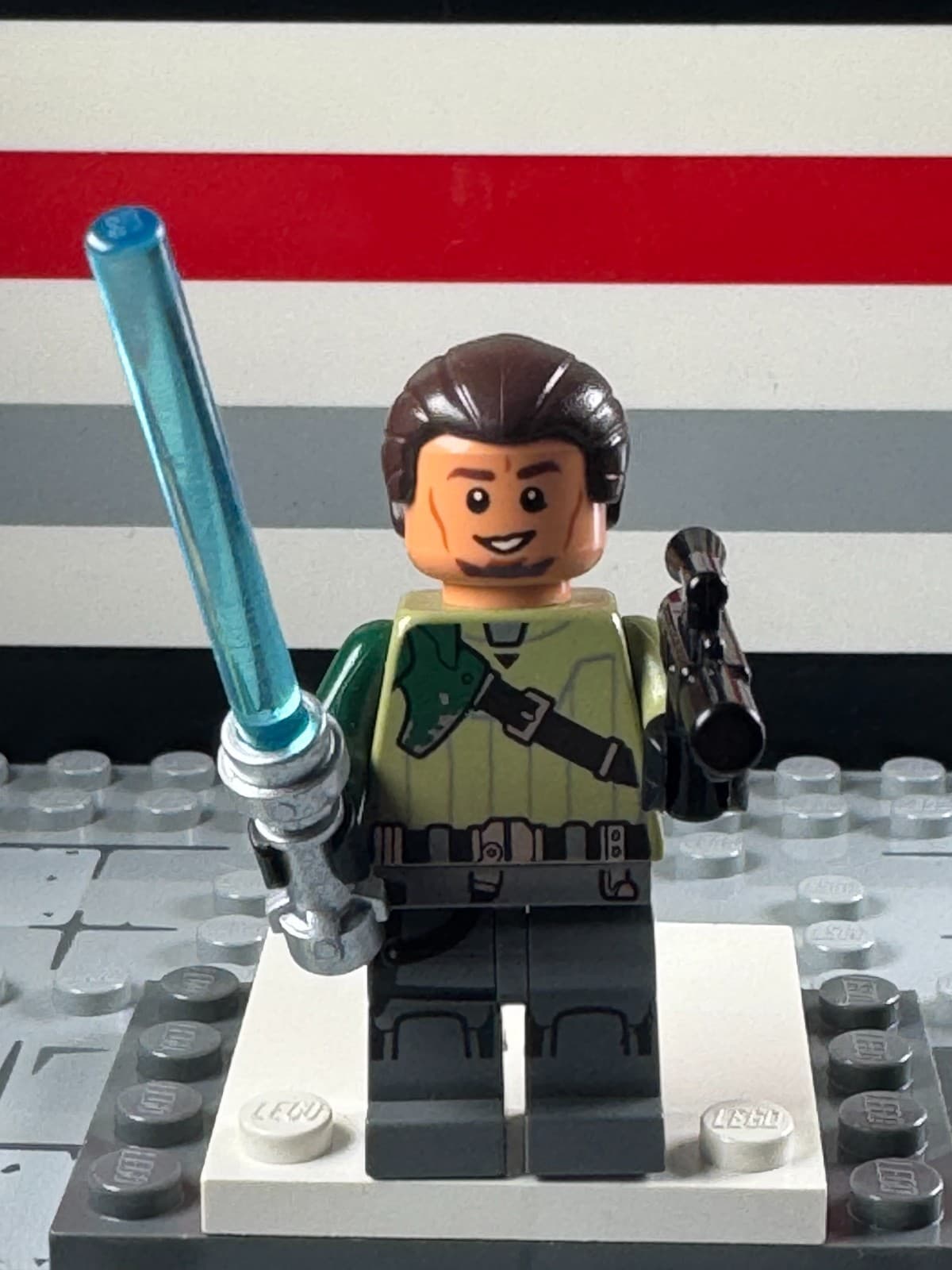 LEGO Star Wars Kanan Jarrus Minifigure sw0602 Rebels Dark Brown Hair Retired - Thumbnail 7
