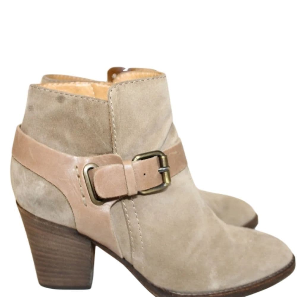 Aquatalia Suede Belted Heeled Italy Ankle Boots booties NEAR PERFECT 5.5 - Thumbnail 2
