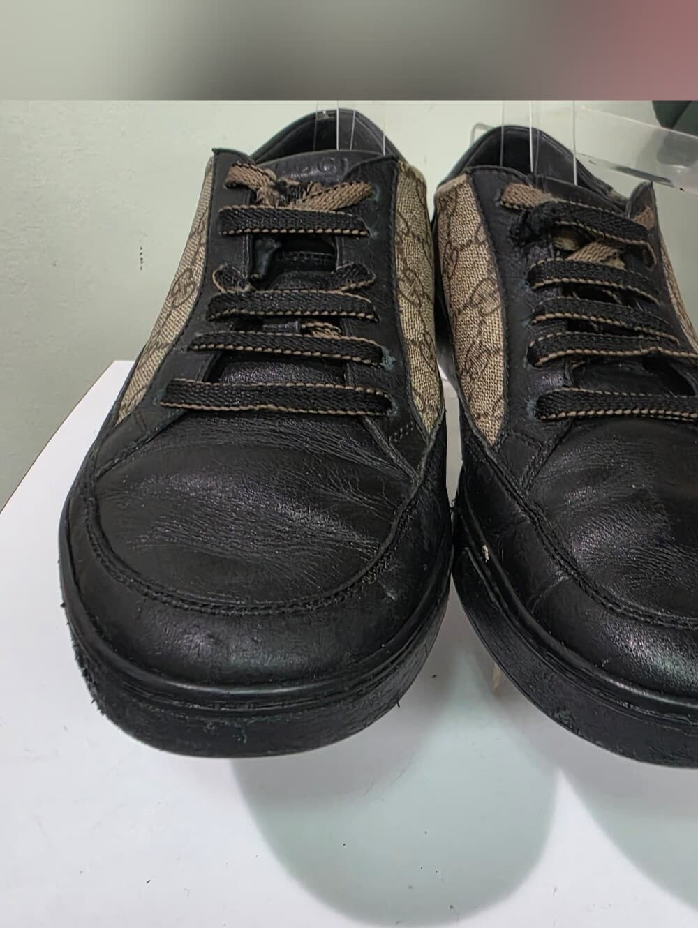 GUCCI SUPREME Monogram Low-Top skate Fashion Sneakers. M 9 E (Wide) - Thumbnail 3