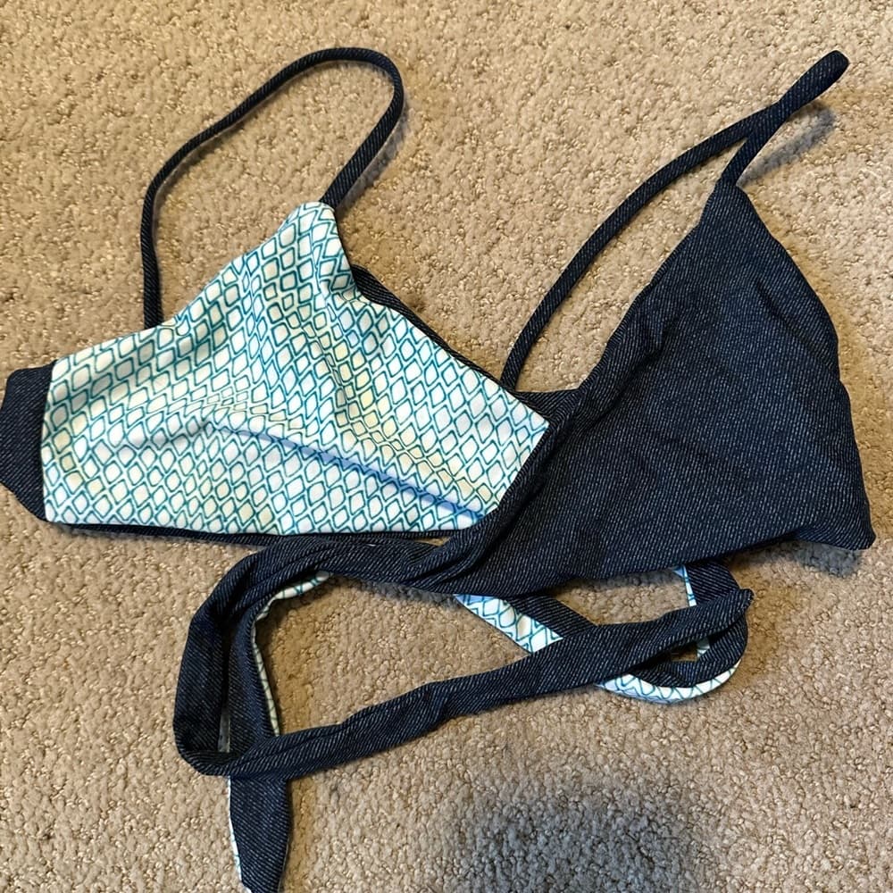 NWOT L*Space Chloe reversible bikini top - Thumbnail 4
