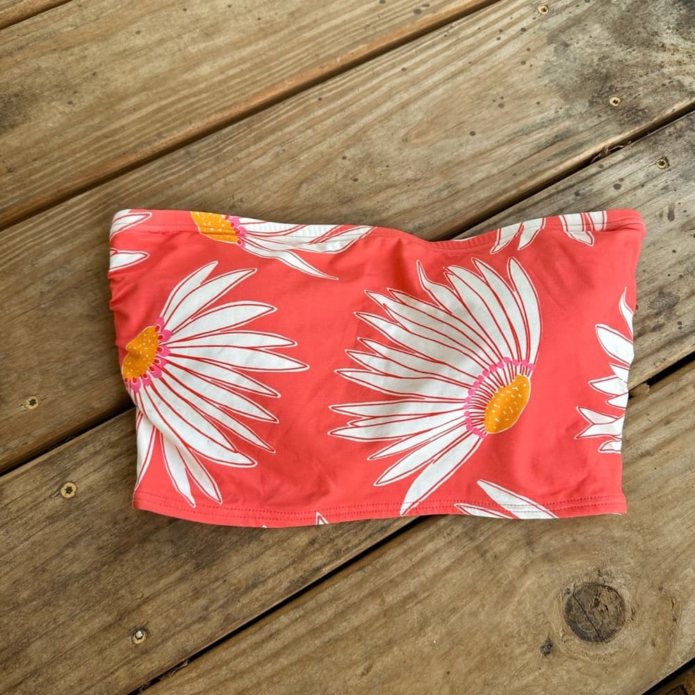 NWT Kate Spade Falling Flower Daisy bikini top