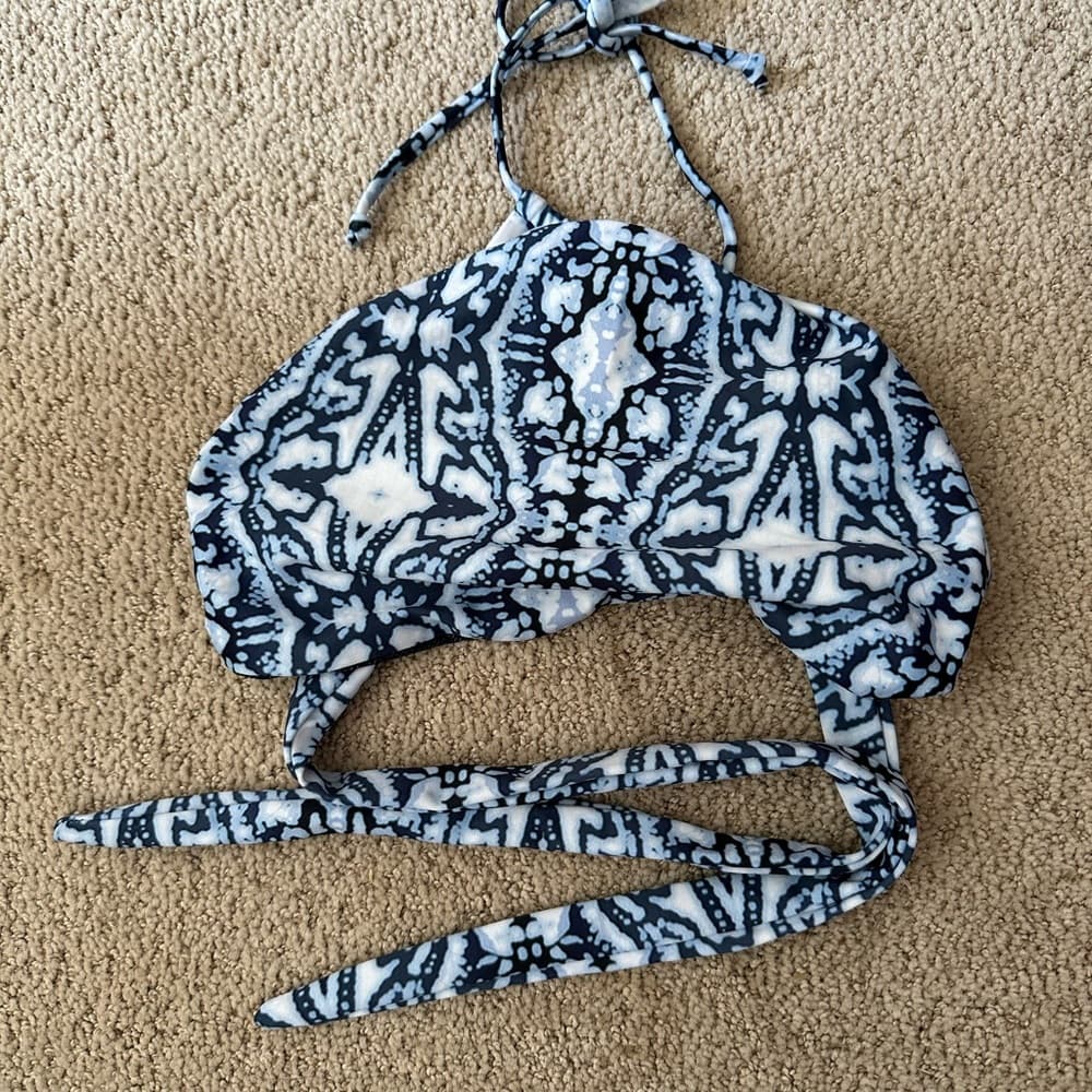 NWOT L*Space Lizzie wrap bikini top