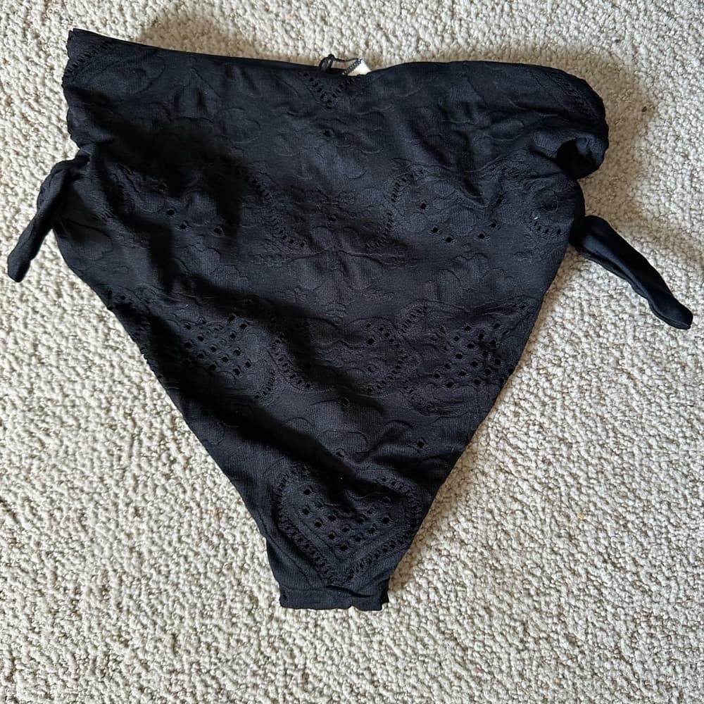 NWOT L*space Bummin eyelet high waist bikini bottoms black - Thumbnail 3