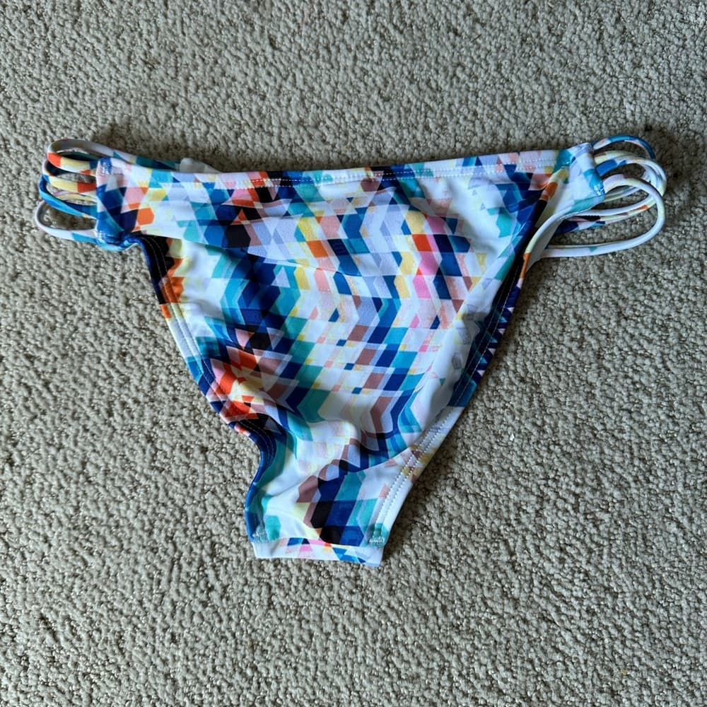 NWOT L*Space low down bikini bottoms - Thumbnail 2