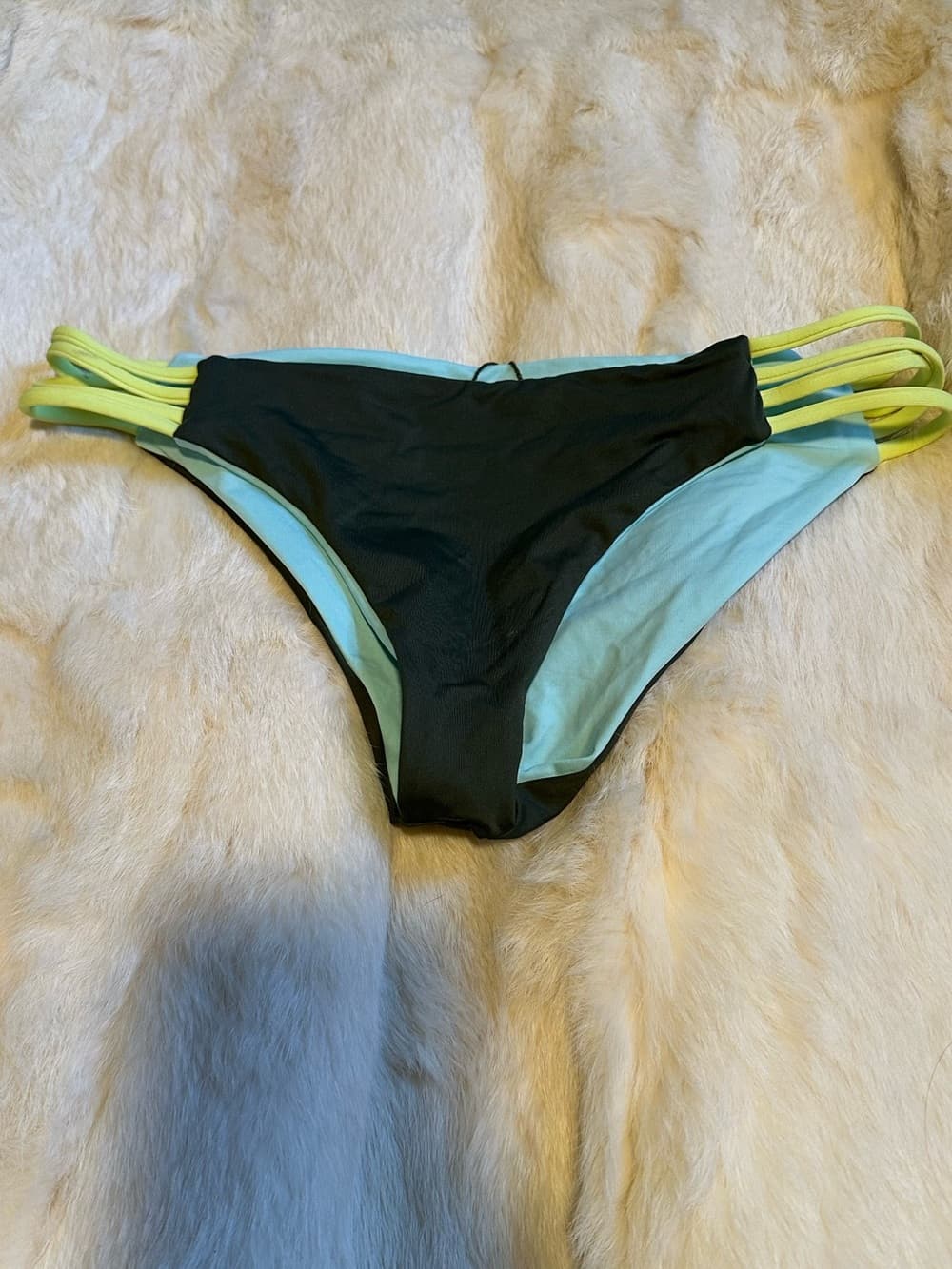 NWOT L*Space Low Down bikini bottoms dark green