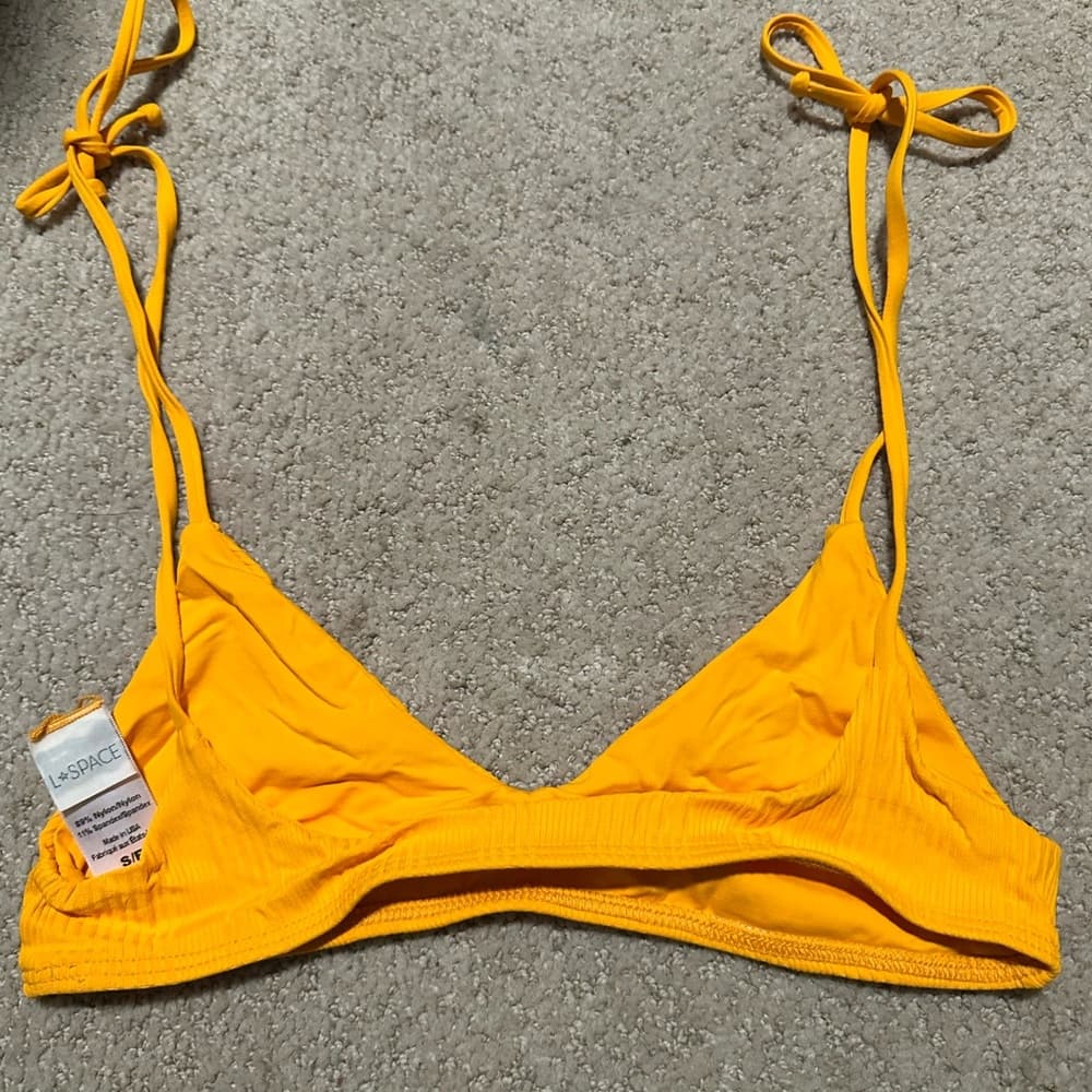 NWOT L*Space Daisy ribbed bikini top goldenrod - Thumbnail 2