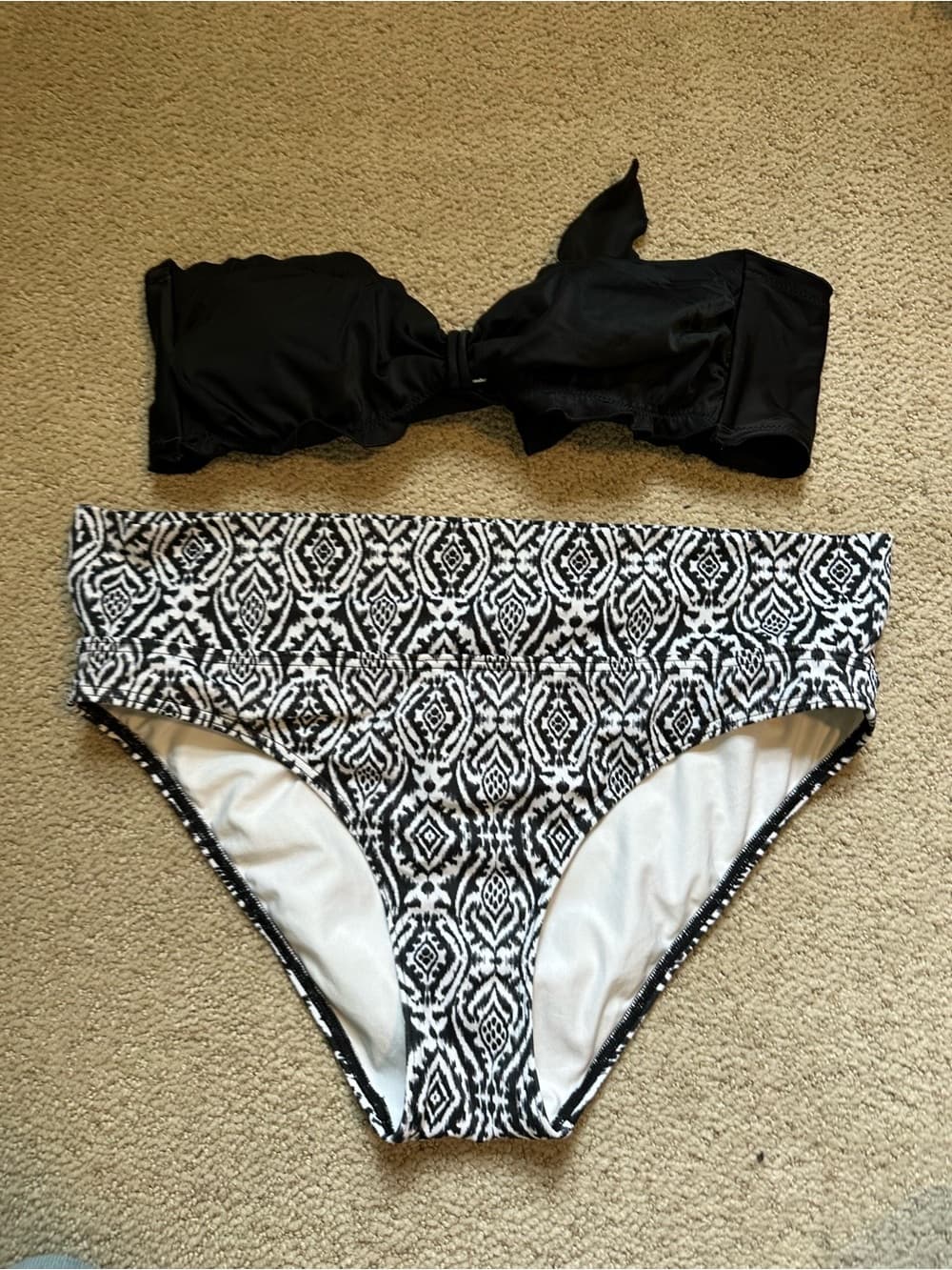 Victoria’s Secret bikini set