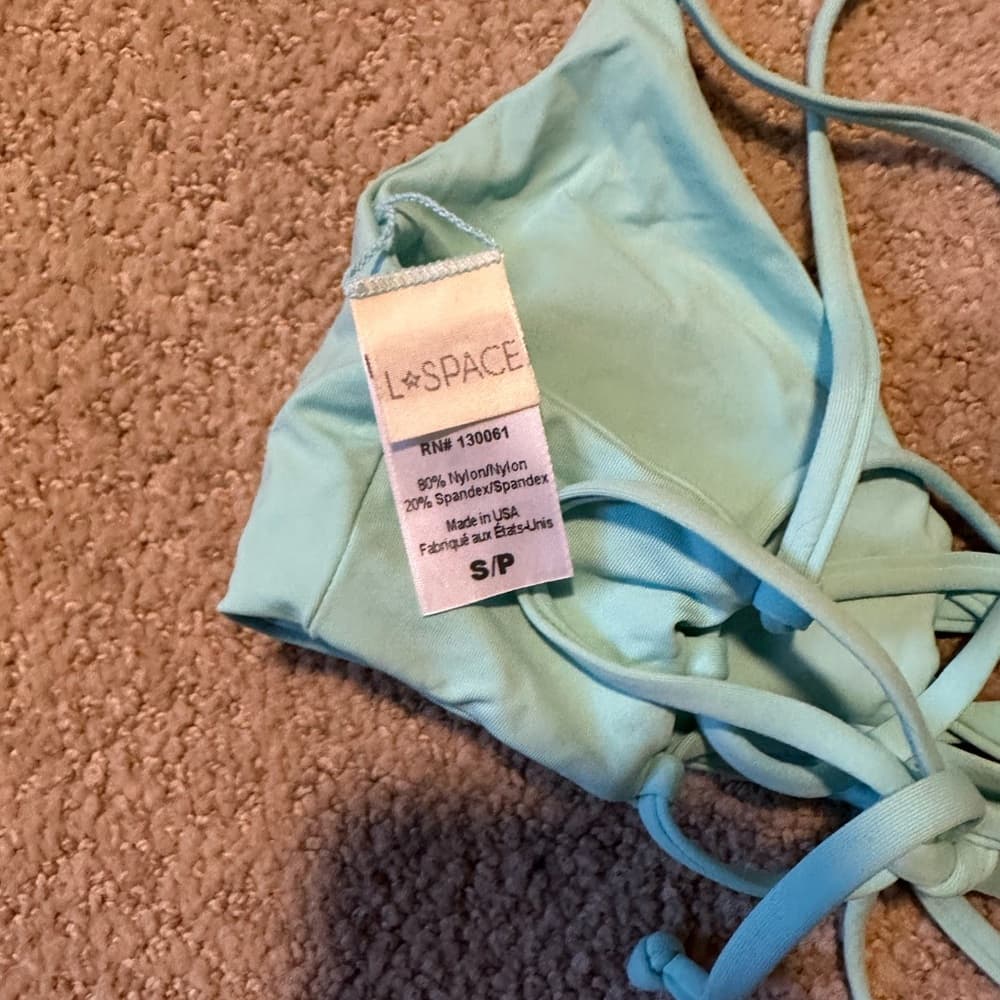 NWOT L*Space Flynn cutout bikini top sea foam - Thumbnail 4