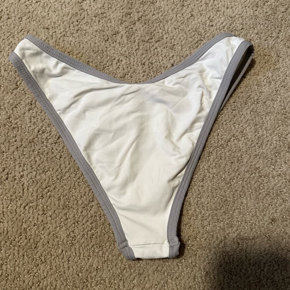 NWOT L*Space high leg bitsy cut bikini bottoms grey white - Thumbnail 2
