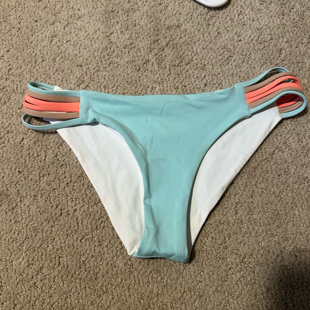 NWOT L*Space Oasis bikini bottoms seafoam green