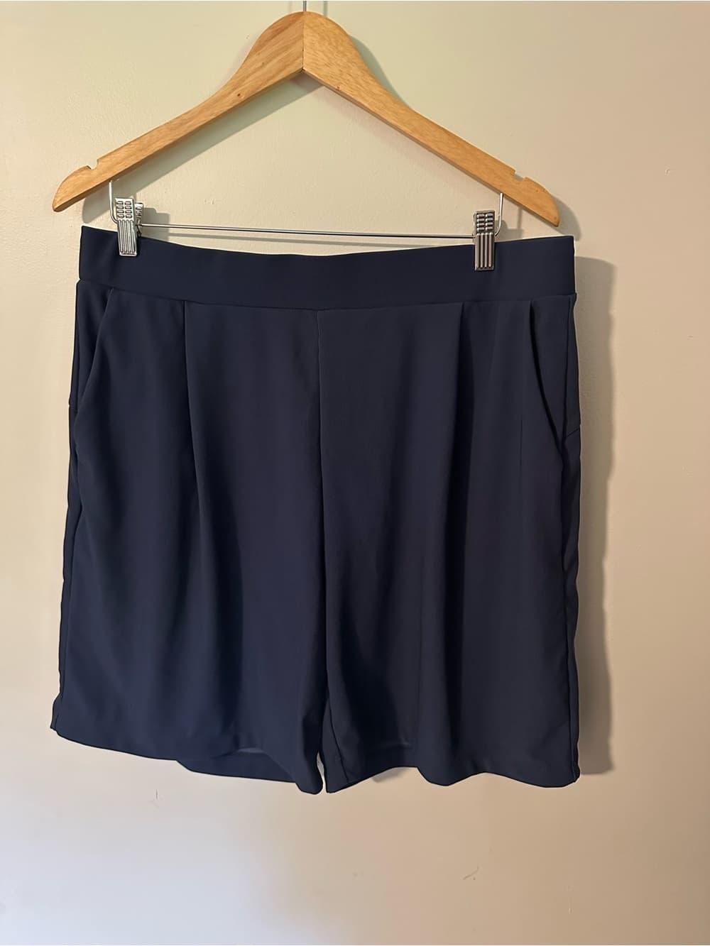 NWOT Halara DayStretch High Waisted Work Shorts with Pockets navy - Thumbnail 2