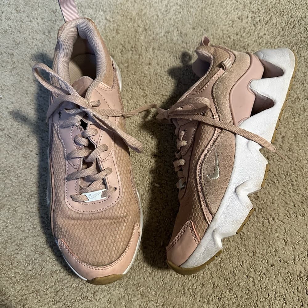 Nike RYZ365 2 sneakers oxford pink 7.5