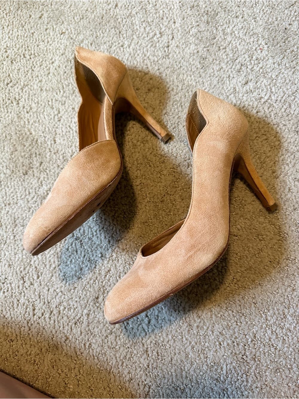 Bobbies Paris suede D’orsay heels tan