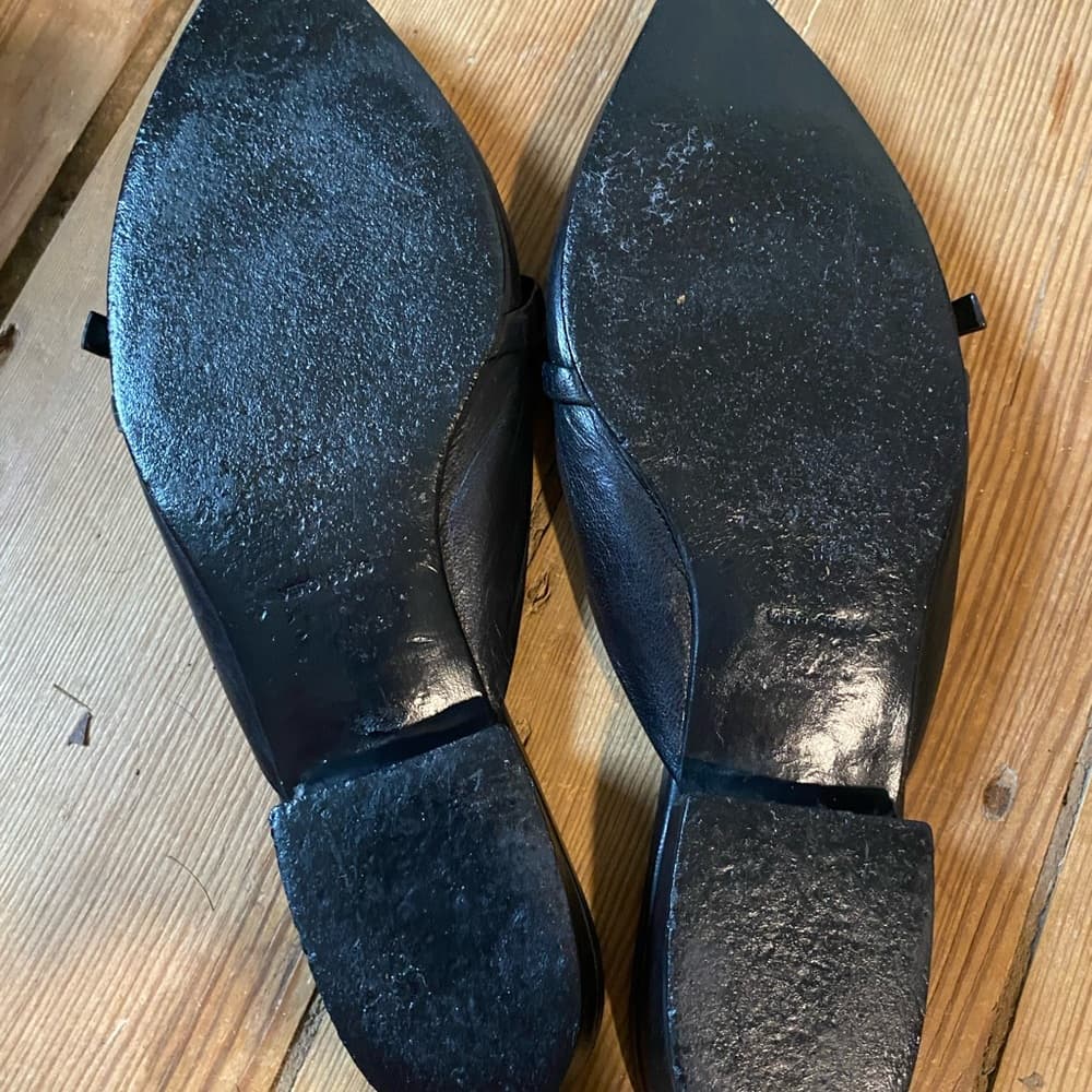 Prada pointed bow toe mules black leather - Thumbnail 4