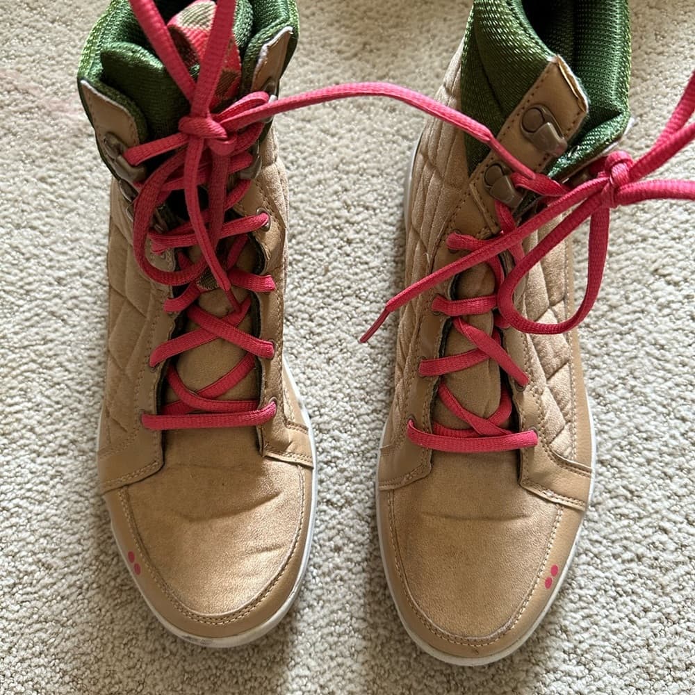 Ryka Aurora hiking boots cream green 9.5 - Thumbnail 2