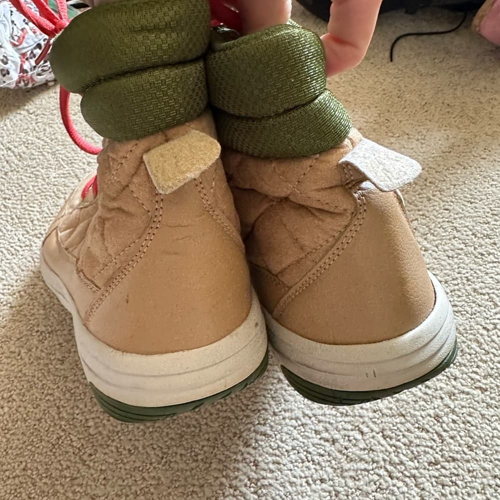 Ryka Aurora hiking boots cream green 9.5 - Thumbnail 3
