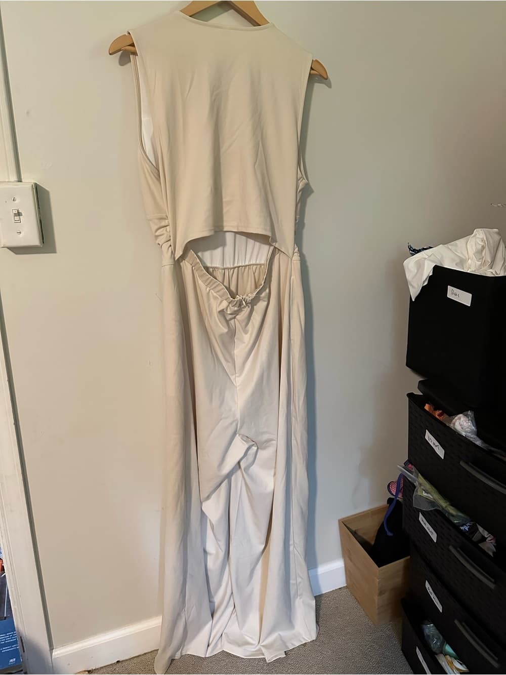 NWOT Halara V Neck Sleeveless Ruched Pocket Jumpsuit-Easy Peezy Arctic Wolf - Thumbnail 5