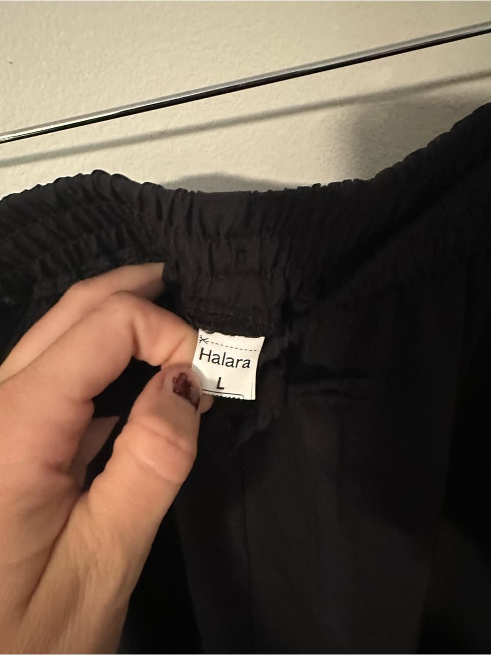 NWOT Halara Crossover High Waisted Pocket Drawstring Casual Joggers black - Thumbnail 3