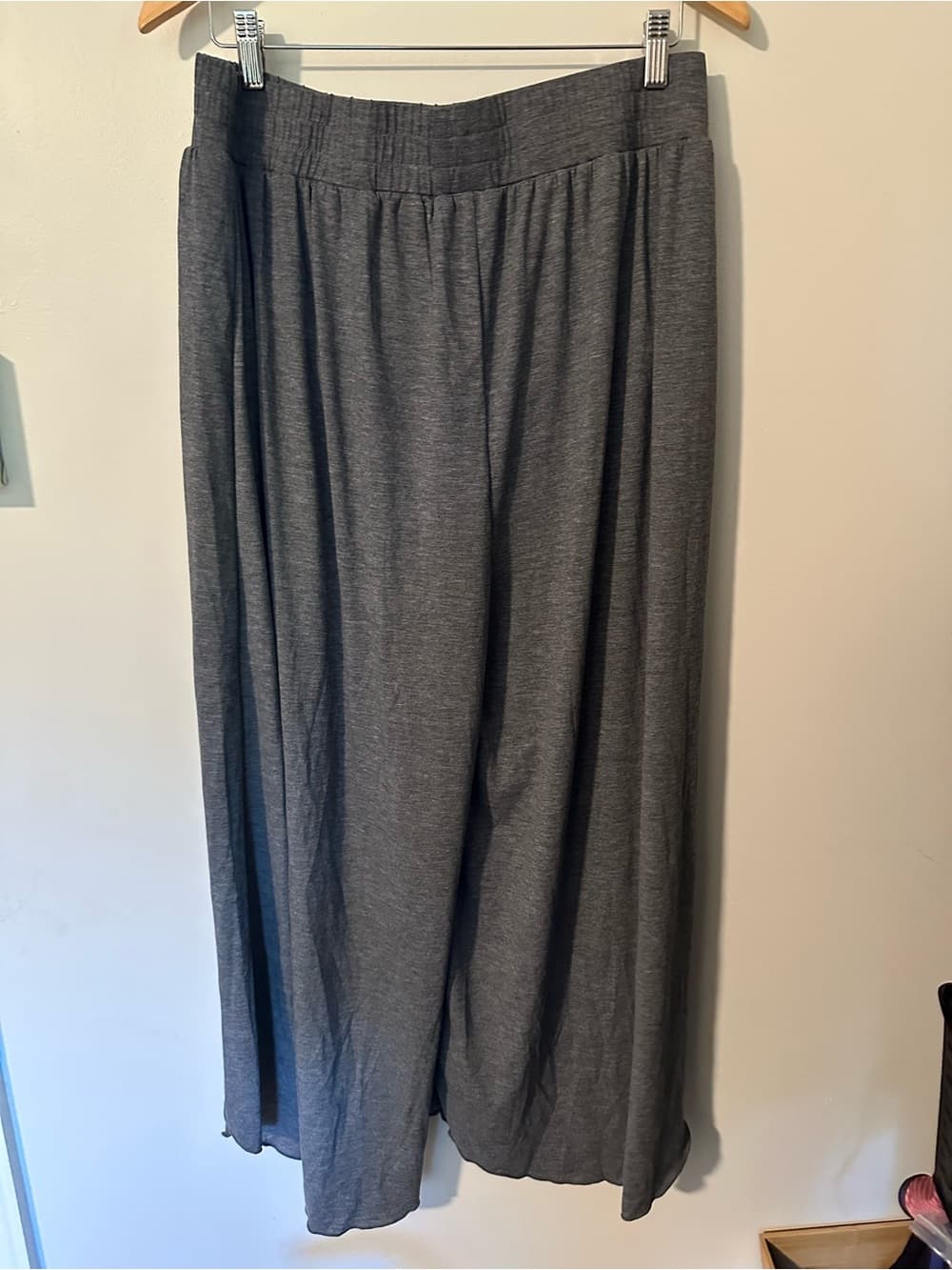 NWOT Halara high waisted flowy wide leg casual pants grey - Thumbnail 3