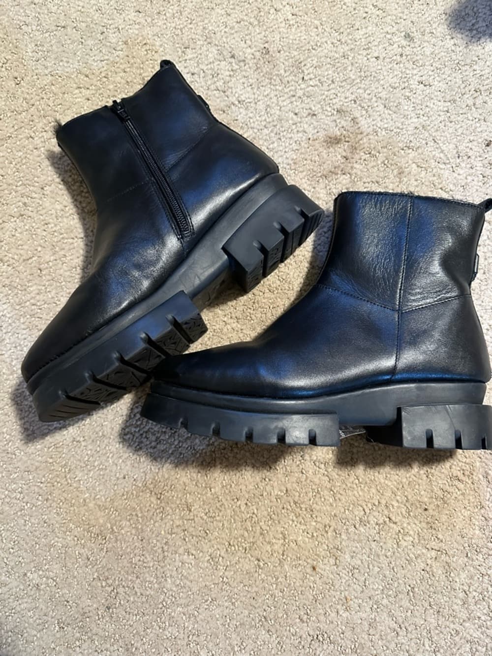 NWOT Carvela Run leather platform boots black - Thumbnail 2