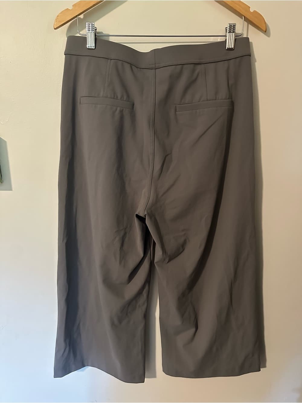 NWOT Halara Halara Flex™ DayStretch High Waisted Straight Leg Capri Work Pants - Thumbnail 4