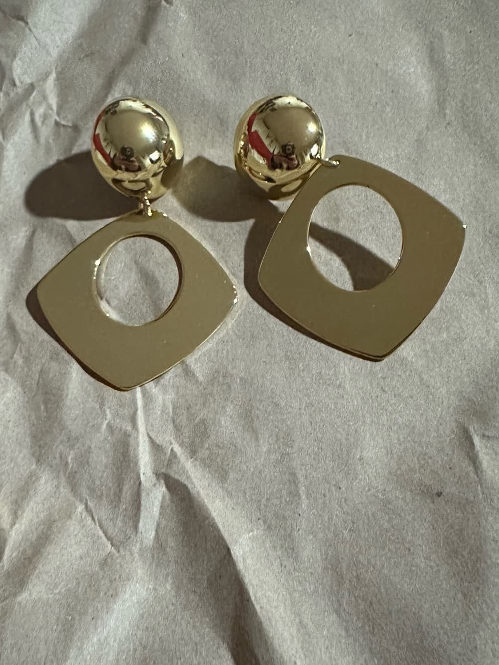 NWT Tuckernuck Lennon gold earrings - Thumbnail 2