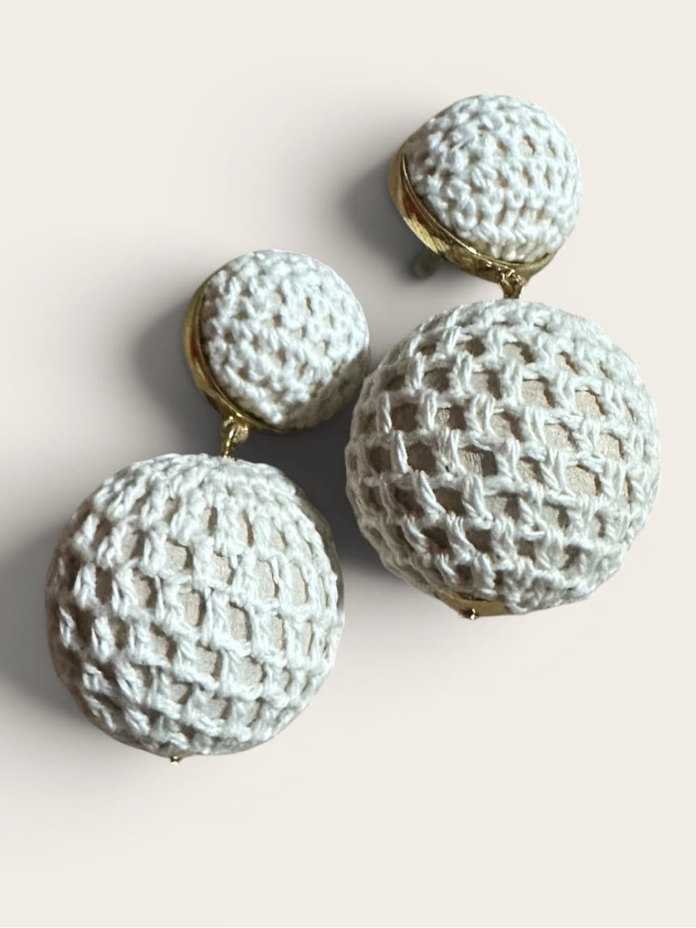 NWT Tuckernuck cream netting lantern earrings - Thumbnail 5