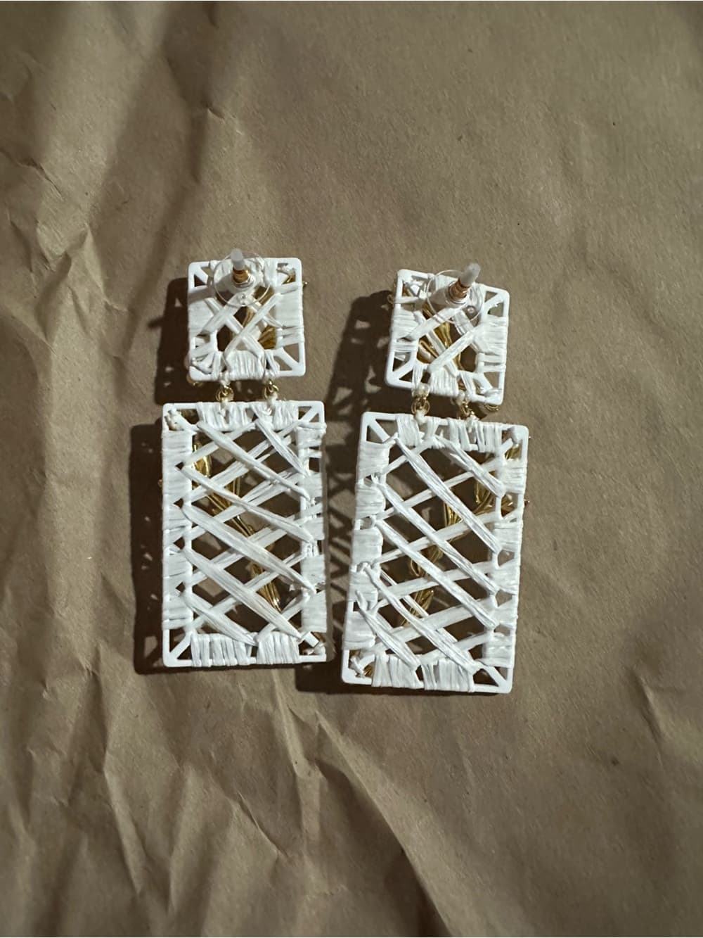 NWT Tuckernuck Gracen gold vine earrings - Thumbnail 3
