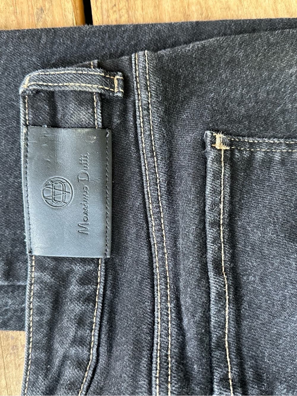 Massimo Dutti straight leg jeans dark wash - Thumbnail 3