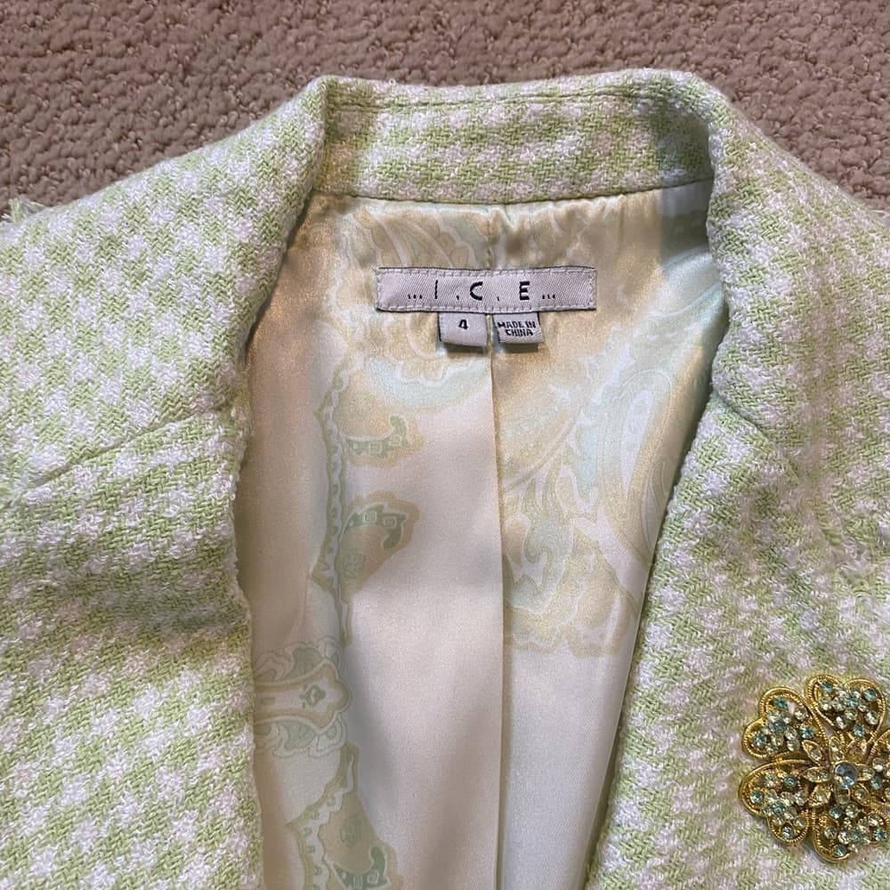 Y2K vintage Mint Green Tweed silk Blazer gold buttons - Thumbnail 2