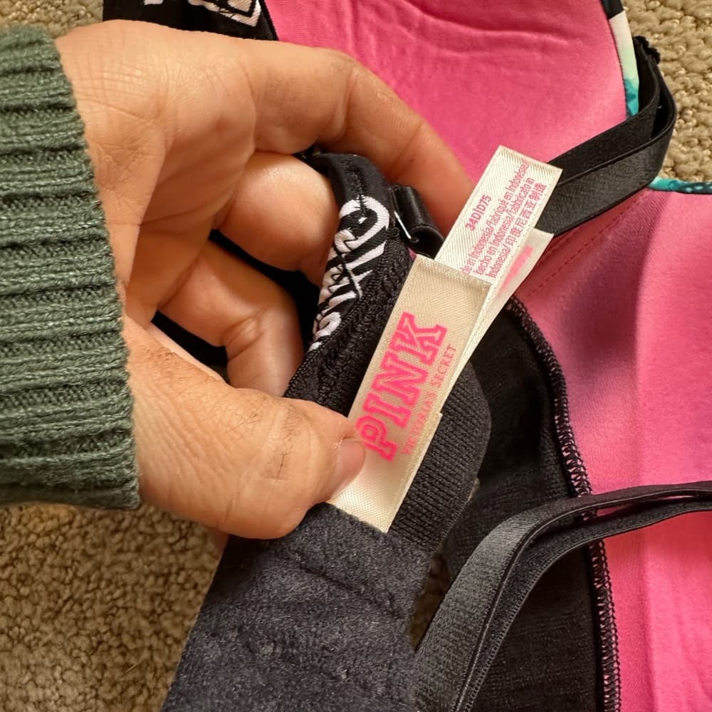 PINK Victoria’s Secret wear everywhere bra 34D - Thumbnail 3