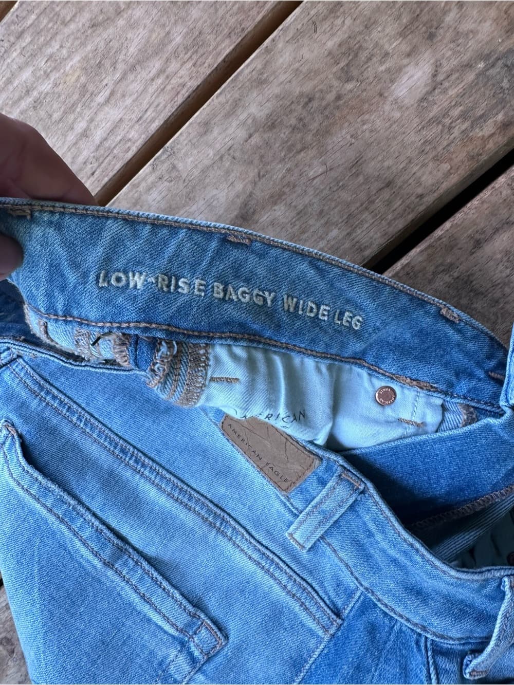 American Eagle low rise baggy wide leg patchwork jeans 6 extra long - Thumbnail 2
