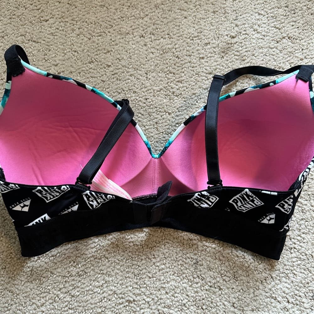 PINK Victoria’s Secret wear everywhere bra 34D - Thumbnail 2