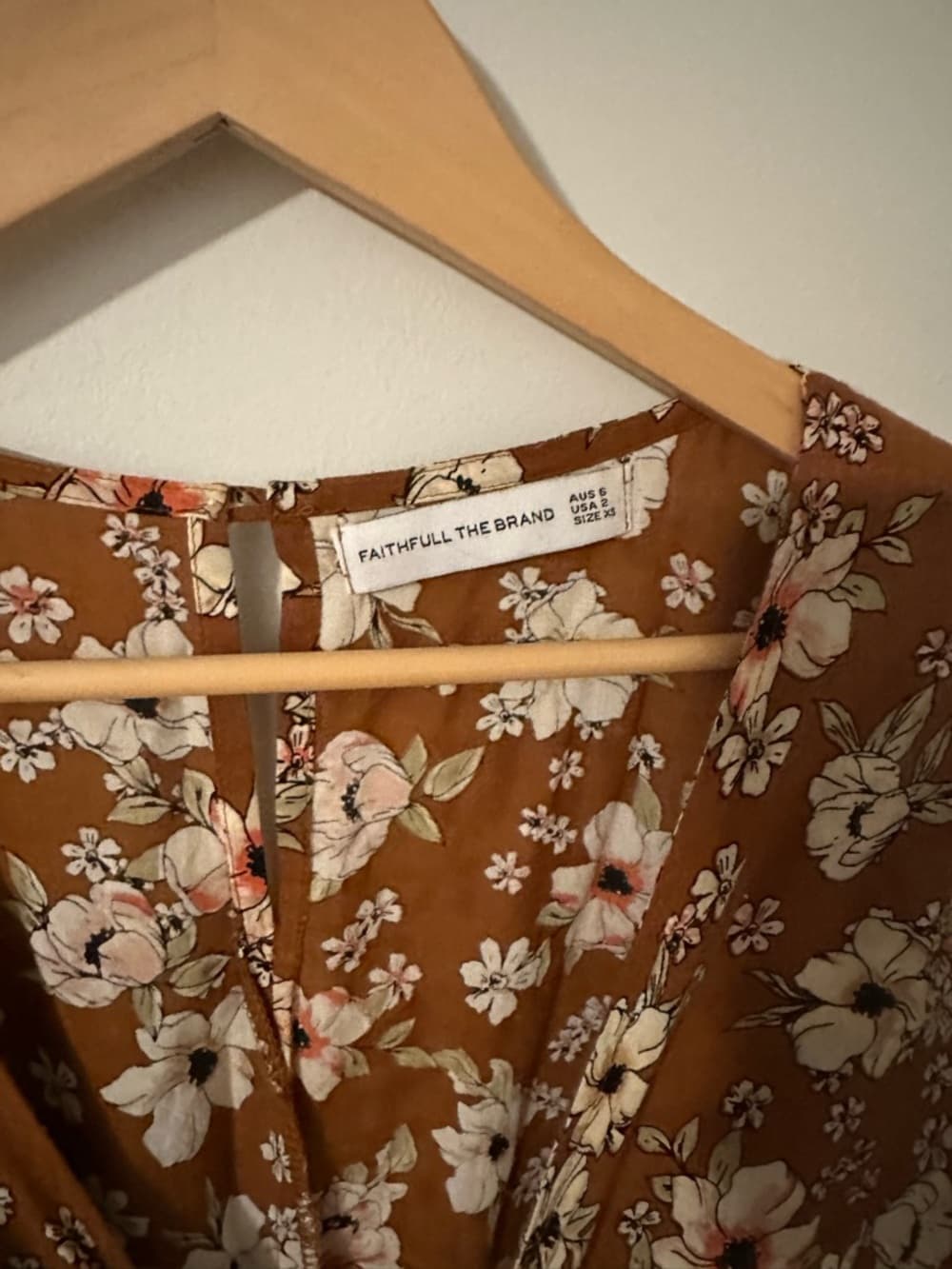 Faithfull the brand tie front floral dress - Thumbnail 2